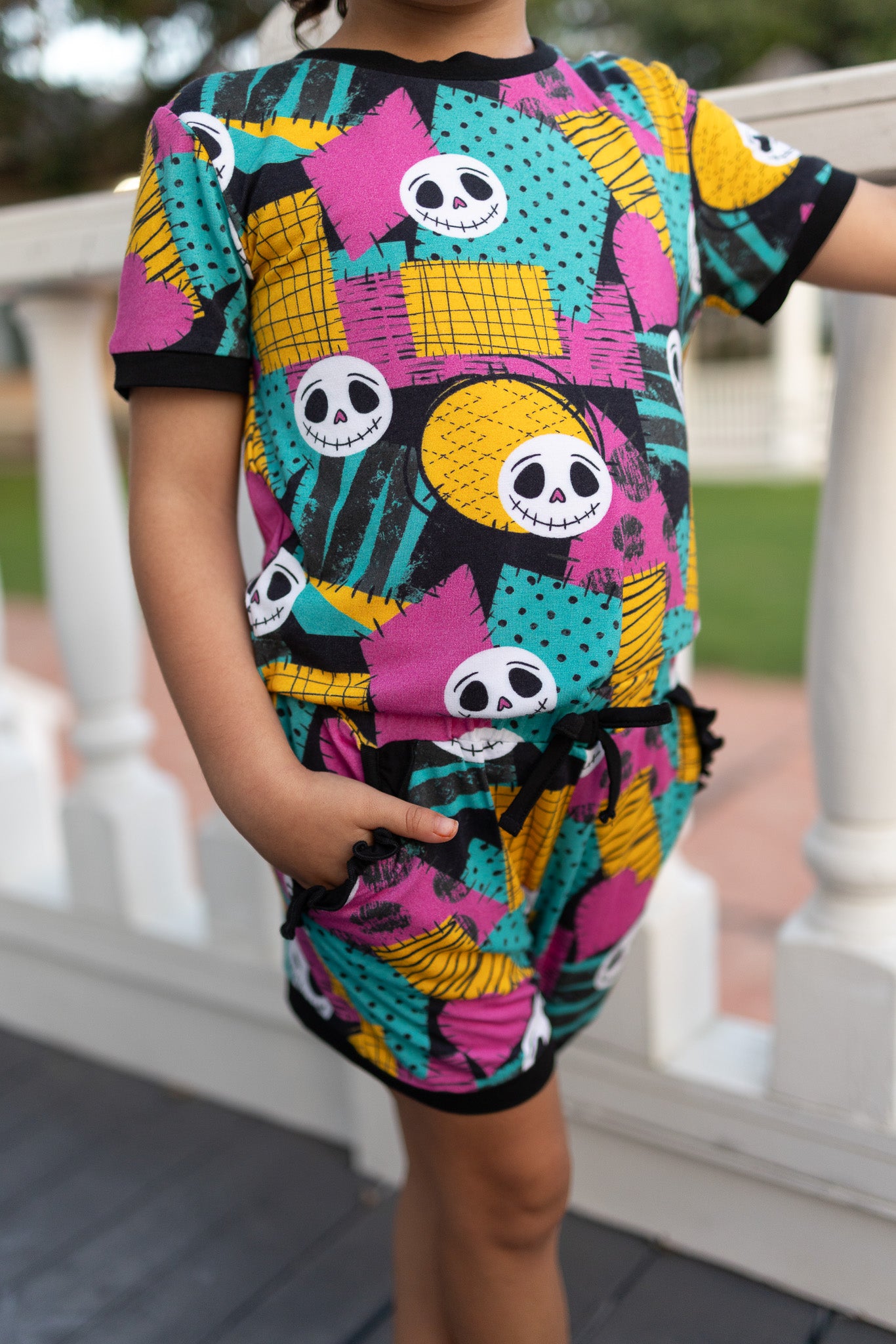 (2026 Halloween Lounge) Skeleton Friends Short Sleeve Set